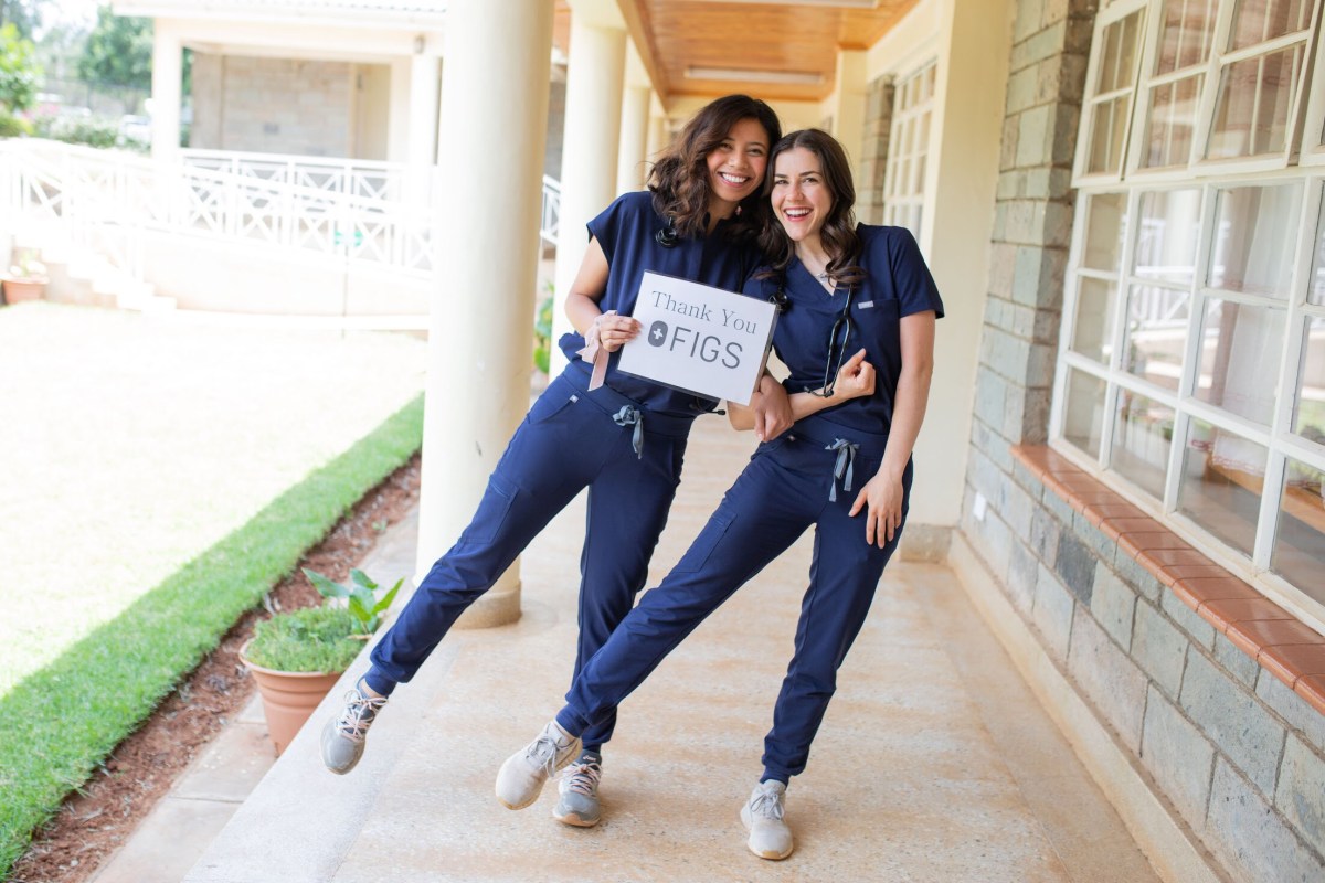 FIGS, THREADS FOR THREADS – The Traveling Nurse